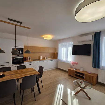 Apartment Harmonia Apartmanhaz *